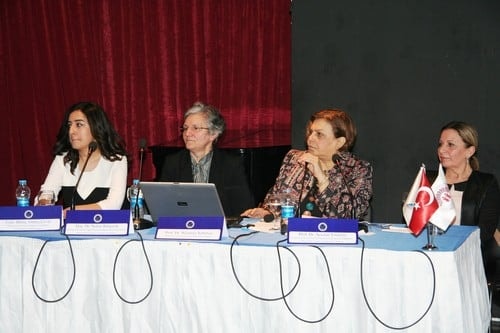 En Fazla Şiddete Sağlık Personeli Uğruyor

 - 28