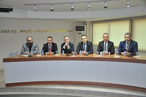 Avukatlara Yeşil Pasaport Verilmesinin Reddedilmesi Hakkında 

