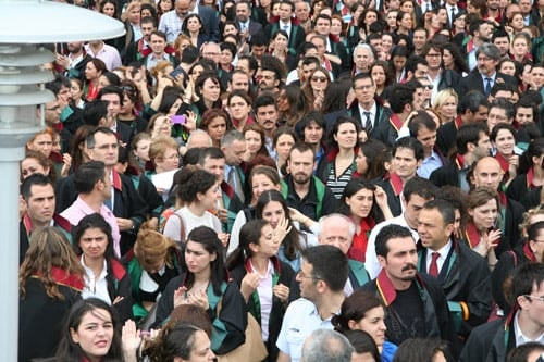 Halka Ve Avukata Yönelik Polis Şiddeti Ve Terörüne Derhal Son Verilmelidir

 - 13
