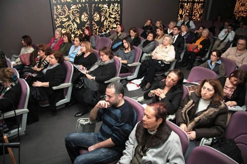 Kadına Şiddet Durmak Bilmiyor

 - 76