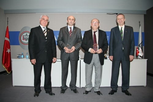 Yeni Bir Anayasa Mı? Yeni Bir Dayatma Mı? - 43