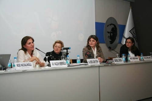 Kadına Şiddet Durmak Bilmiyor

 - 132