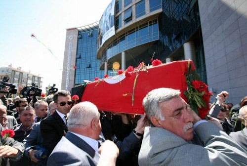 Tbb Başkanı Av. Özdemir Özok’U Son Yolculuğuna Sevgi Ve Saygıyla Uğurladık... - 4