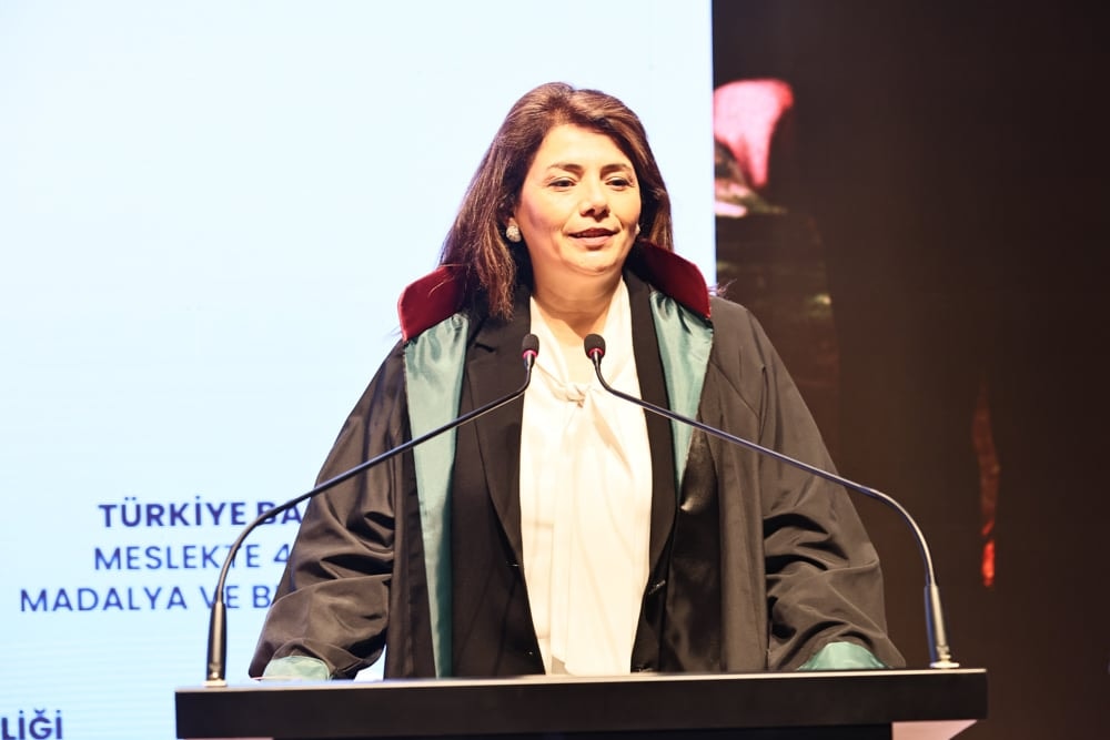 Meslekte 40, 50 ve 60 Yılını Dolduran Meslektaşlarımıza Plaket Verildi - 13