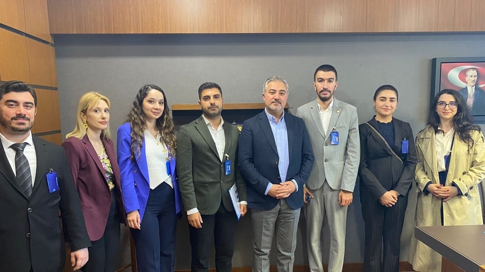 Genç Avukatlar Merkezimiz “Genç Avukatlara Yeni İş Alanları Yaratmayı Amaçlayan” Kanun Teklifini ve 9. Yargı Paketinde Adli Yardıma İlişkin Düzenlemeyi TBMM’de Grubu Bulunan Partilerle Görüştü - 9