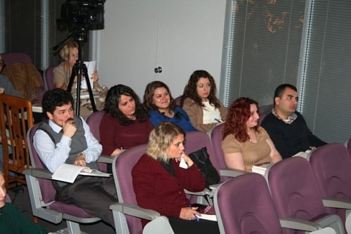 “Kadın Hakları Ve Aile İçi Şiddet” Konulu Sertifika Programı

 - 52