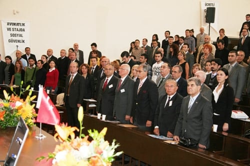 Mesleğe Yeni Başlayan Avukatların Sorunları Forumda Tartışıldı  - 3