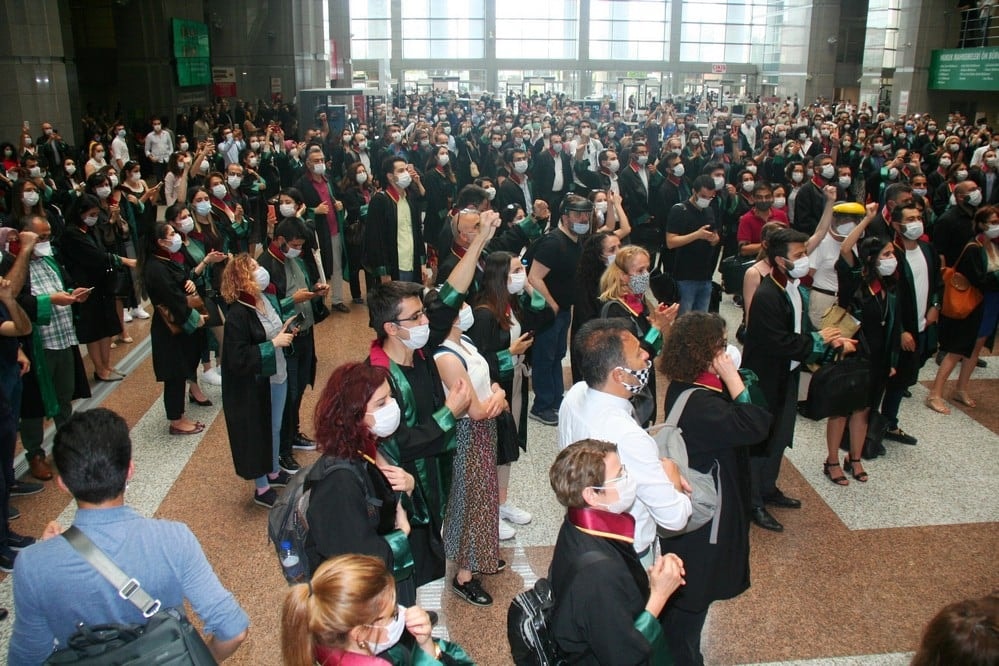 İstanbul Barosu Avukatları Destek Nöbetinde… - 44