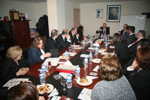 Bursa Barosu Yönetiminden İstanbul Barosuna Destek
 - 34