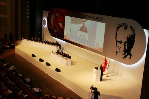 Ümit Kocasakal İstanbul Barosu Başkanlığına Yeniden Seçildi 

 - 85