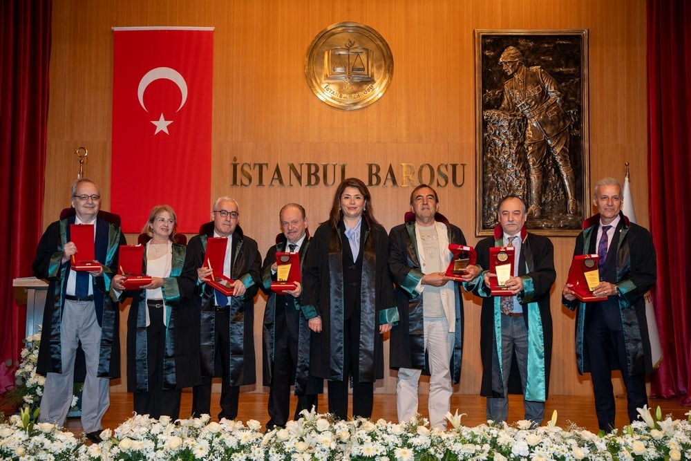 Meslekte 25, 30 ve 35 Yılını Dolduran Meslektaşlarımıza Plaket Verildi - 138