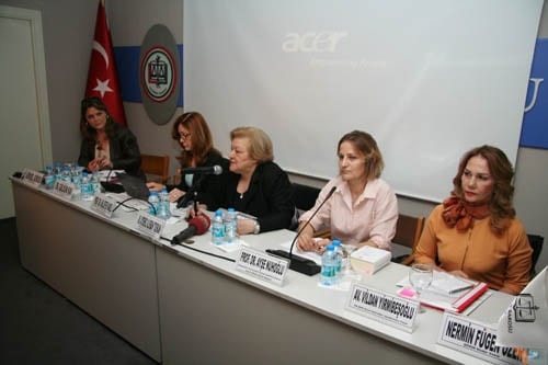 Kadın Cinayetleri

 - 14