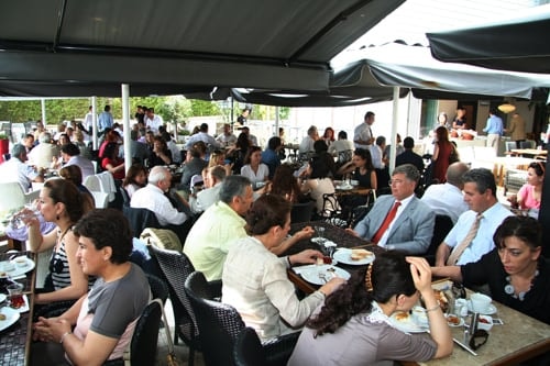 Staj Eğitim Merkezi Eğitimcileri Kahvaltılı Toplantıda Buluştu
 - 10