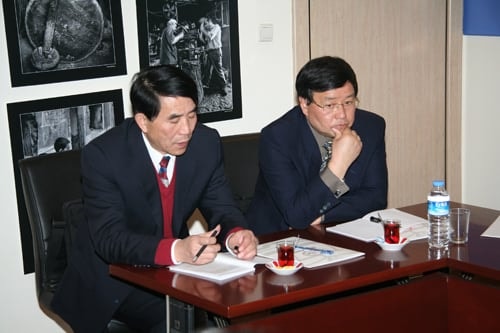 Çin Halk Cumhuriyeti  Shanghai Kentinden Hukukçular Baromuzu Ziyaret Ettiler
 - 4