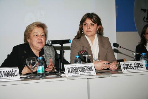 Kadına Şiddet Durmak Bilmiyor

 - 105