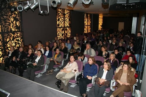 Türkiye’De Kadın - Erkek Eşitliği Demokrasi Sorunudur

 - 9