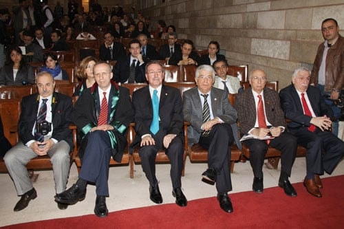 İstanbul Barosu 132. Kuruluş Yıldönümü Ve 
5 Nisan Avukatlar Günü
Etkinliklerle Kutlanmaya Başlandı - 30