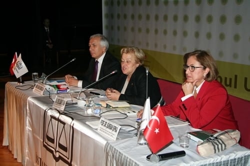 Edinilmiş Mallara Katılma Rejimi Ve Boşanma Hukuku İle İlgili Uygulama Sorunları

 - 62