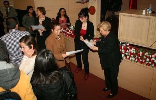 Sağlık Çalışanlarının Kadına Yönelik Şiddetin Önlenmesinde

Hukuki Ve Cezai Sorumluluğu 
 - 27