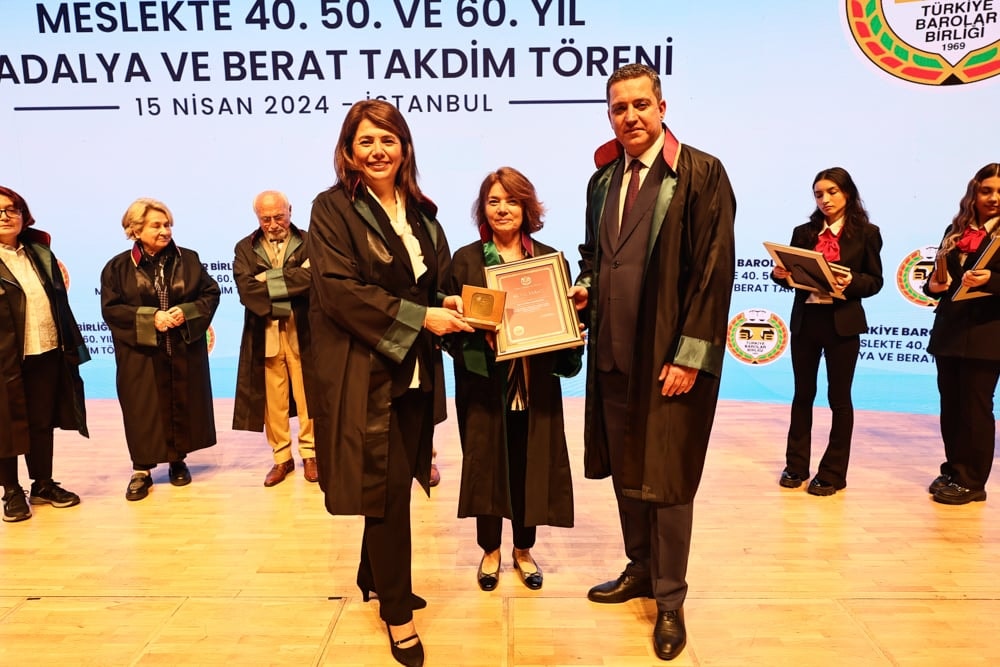 Meslekte 40, 50 ve 60 Yılını Dolduran Meslektaşlarımıza Plaket Verildi - 228