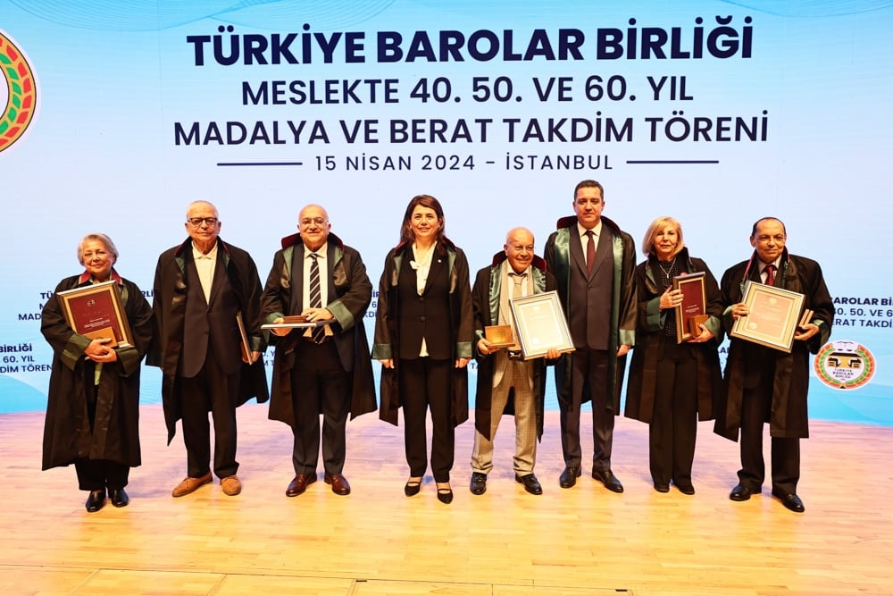 Meslekte 40, 50 ve 60 Yılını Dolduran Meslektaşlarımıza Plaket Verildi - 202
