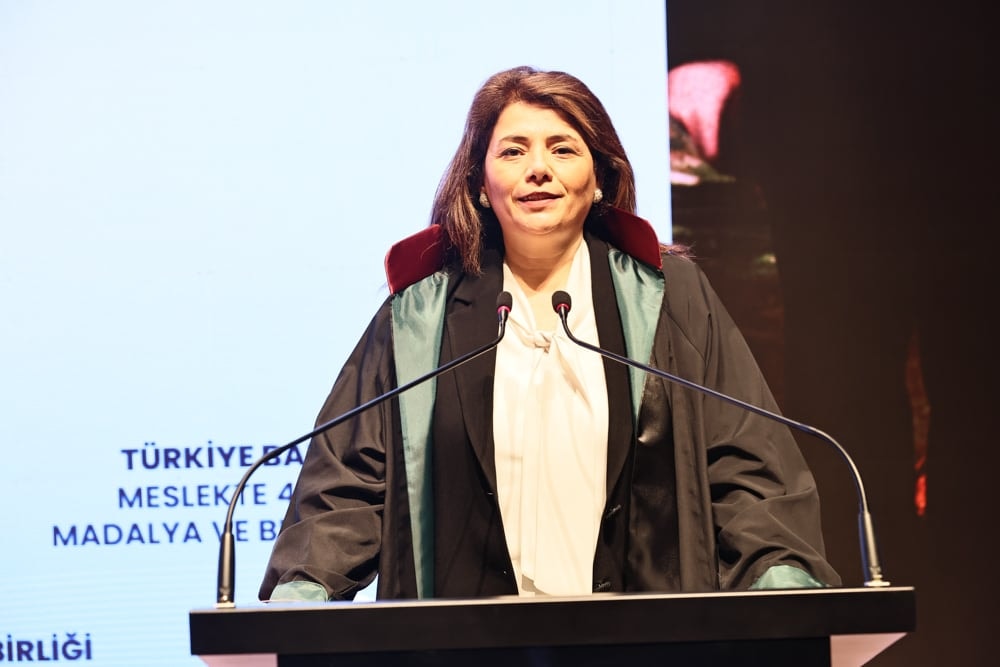 Meslekte 40, 50 ve 60 Yılını Dolduran Meslektaşlarımıza Plaket Verildi - 15