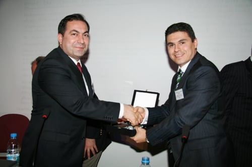 Sosyal Ağlar Ve İnternet Özgürlükçü Anlayışla Düzenlenmeli
 - 38