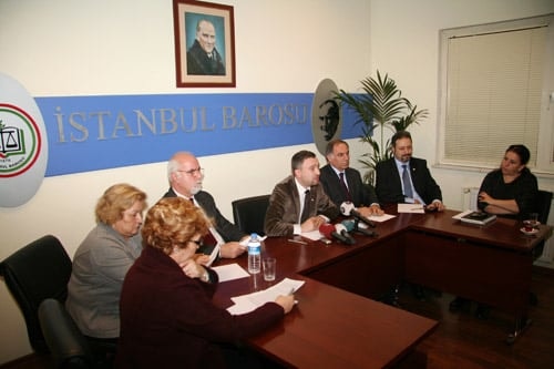 Basın Açıklaması : "Hukuka Ve Ülkeye Balyoz"

 - 9