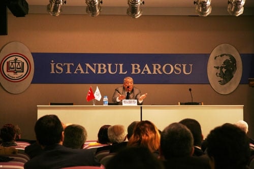 Prof. Dr. Av. Erdener Yurtcan:
“Ceza Avukatı Özgürlük Mücadelesi Verir” - 14