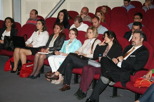 Milletlerarası Mal Satımına İlişkin Birleşmiş Milletler Anlaşmasının

Türk Borçlar Kanunu Çerçevesinde Değerlendirilmesi

 - 41