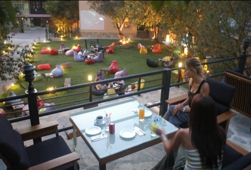 Artık Sosyal Tesisimiz Var...
 - 3