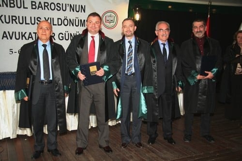 Hukuk Devleti Tesis Edilene, Yargı Bağımsız Olana Kadar, Bedeli Ve Pahası Ne Olursa Olsun Bu Mücadeleyi Birlikte Sürdüreceğiz - 212