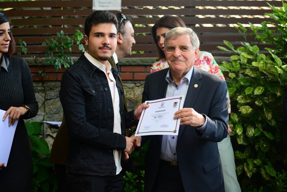 36. Dönem Hukuk İngilizcesi Ve Terminoloji Derslerine Katılanlara Törenle Belgeleri Verildi - 8