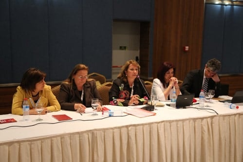 Kamuda Çalışan Avukatlar Kurultayı 

 - 8