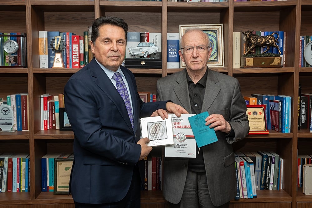 Esenyurt’un Seçilmiş Belediye Başkanı Prof. Dr. Ahmet Özer Baromuzu Ziyaret Etti - 2