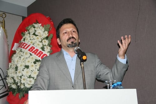 Türkiye Baroları Hayvan Hakları 1. Kurultayı
İstanbul’Da Yapıldı
 - 23