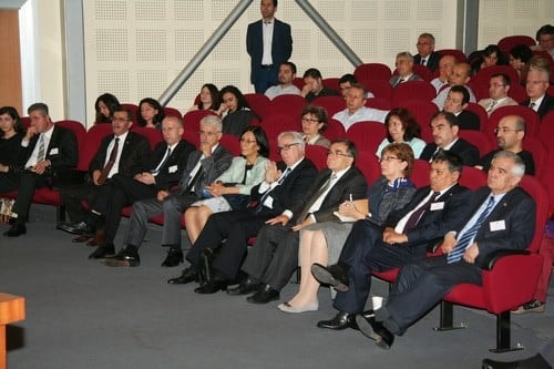 Sendikal Haklar Ve İş Sözleşmeleri Sempozyumu

 - 11