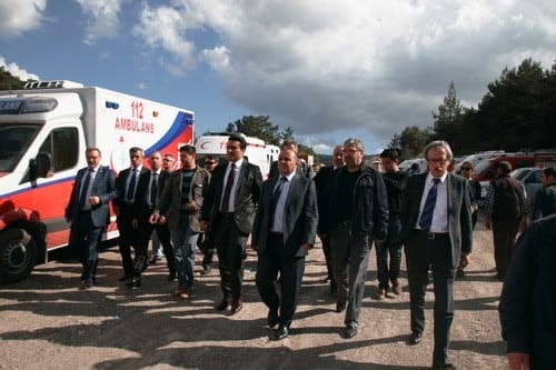 İstanbul Barosu Başkan Ve Yönetim Kurulu Üyeleri, Acıyı Paylaşmak, İncelemelerde Bulunmak İçin Soma’Daydı

 - 5