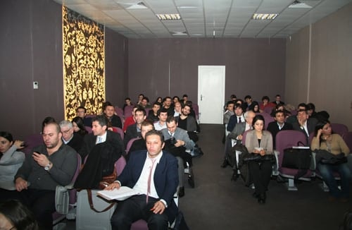 Avukata Yönelik Baskı Vatandaşa Yapılmış Sayılır

 - 37