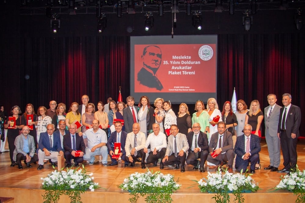 Meslekte 25, 30 ve 35 Yılını Dolduran Meslektaşlarımıza Plaket Verildi - 29