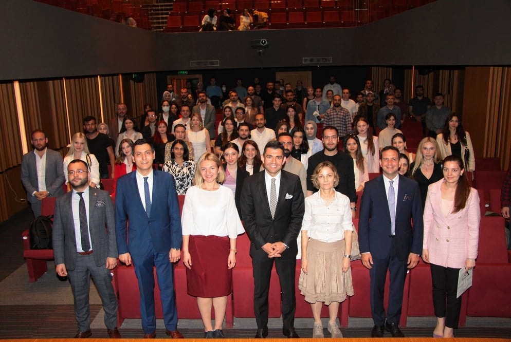 İstanbul Barosu Staj Eğitim Merkezi Seminerleri 22 - 22