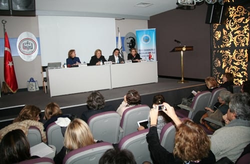 Türkiye’De Kadın - Erkek Eşitliği Demokrasi Sorunudur

