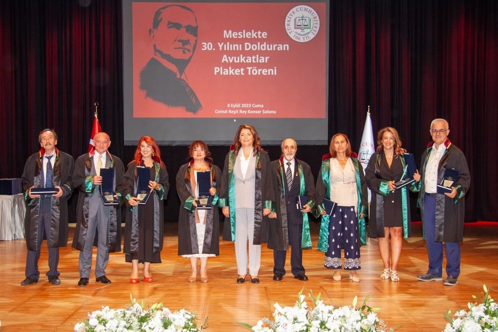 Meslekte 25, 30 ve 35 Yılını Dolduran Meslektaşlarımıza Plaket Verildi - 43