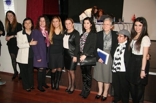 En Fazla Şiddete Sağlık Personeli Uğruyor

 - 39