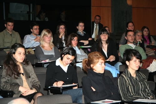 Ab Hukuku İlkelerinin 
Üçüncü Ülkelere Etkisi Ve 
Türk Avukatların Serbest Dolaşımı - 4