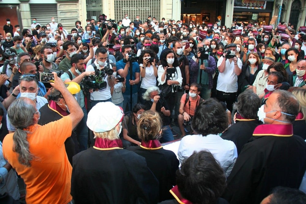 İstanbul Barosu Bütün Gruplarıyla Bir Bütündür - 15