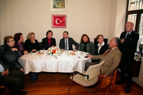 Mahmut Esat Bozkurt Hukuk Ödülü Prof. Dr. Aysel Çelikel’E Verildi
 - 13