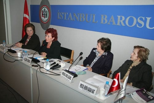 Kadın Haklarında Çok Gerilerdeyiz - 13