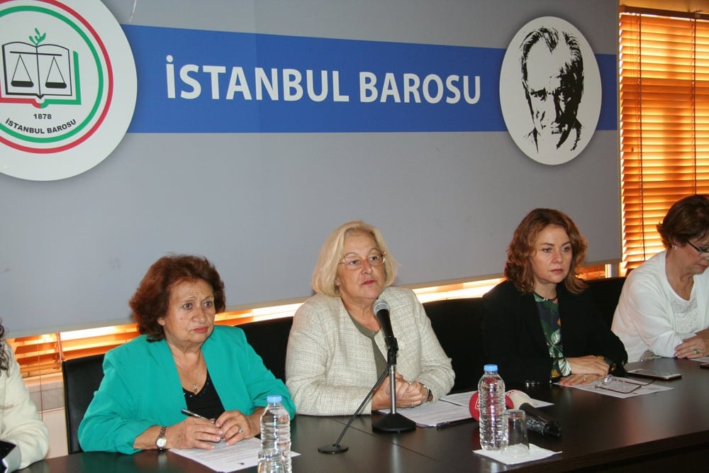 Müftülere Nikâh Kıyma Yetkisi Verilmesi  Kadın Haklarında Geriye Dönüştür  Anayasa İhlalidir - 2