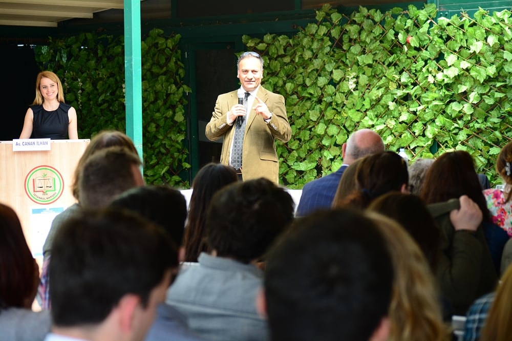 39. Dönem Hukuk İngilizcesi ve Terminoloji Derslerine Katılanlara Törenle Belgeleri Verildi - 1